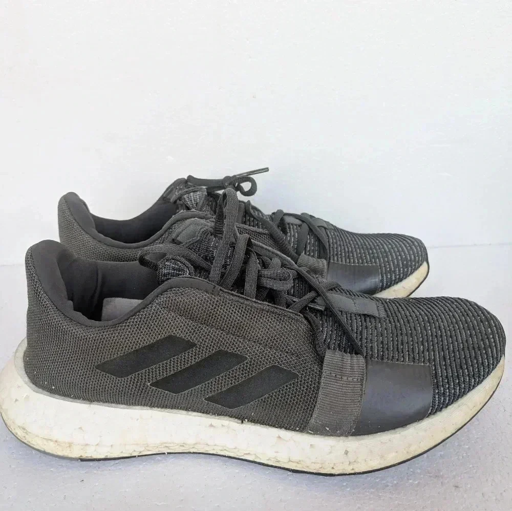 Adidas Senseboost Go size 8 - Picture 1 of 9